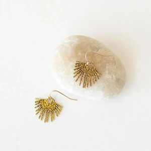 ✨️2/$25✨️ GOLD BOHEMIAN MINIMALIST SUNRISE HAMMERED METAL EARRINGS